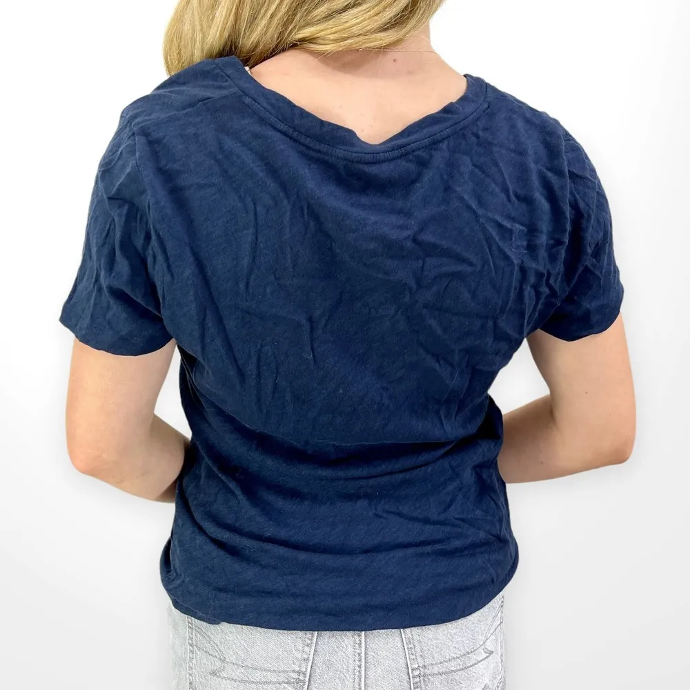 J. CREW Blue Cotton V-Neck Short Sleeve Basic Tee - Image 2