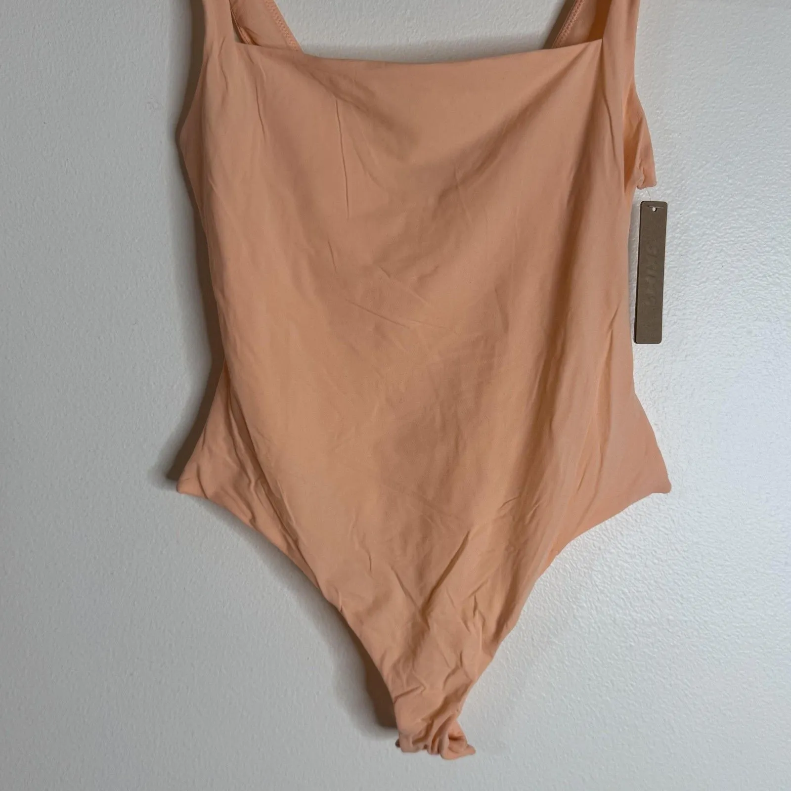 Skims Seamless Bodysuit Womens M Orange Fits Everybody Square Neck Faded Nectar - Image 3