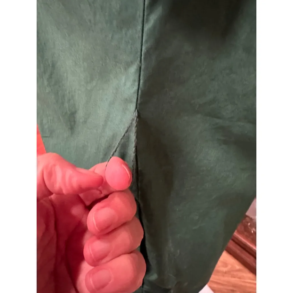 Women's Talbots Green Collared Shirt Dress with Gold Buttons Size 6 - Image 5