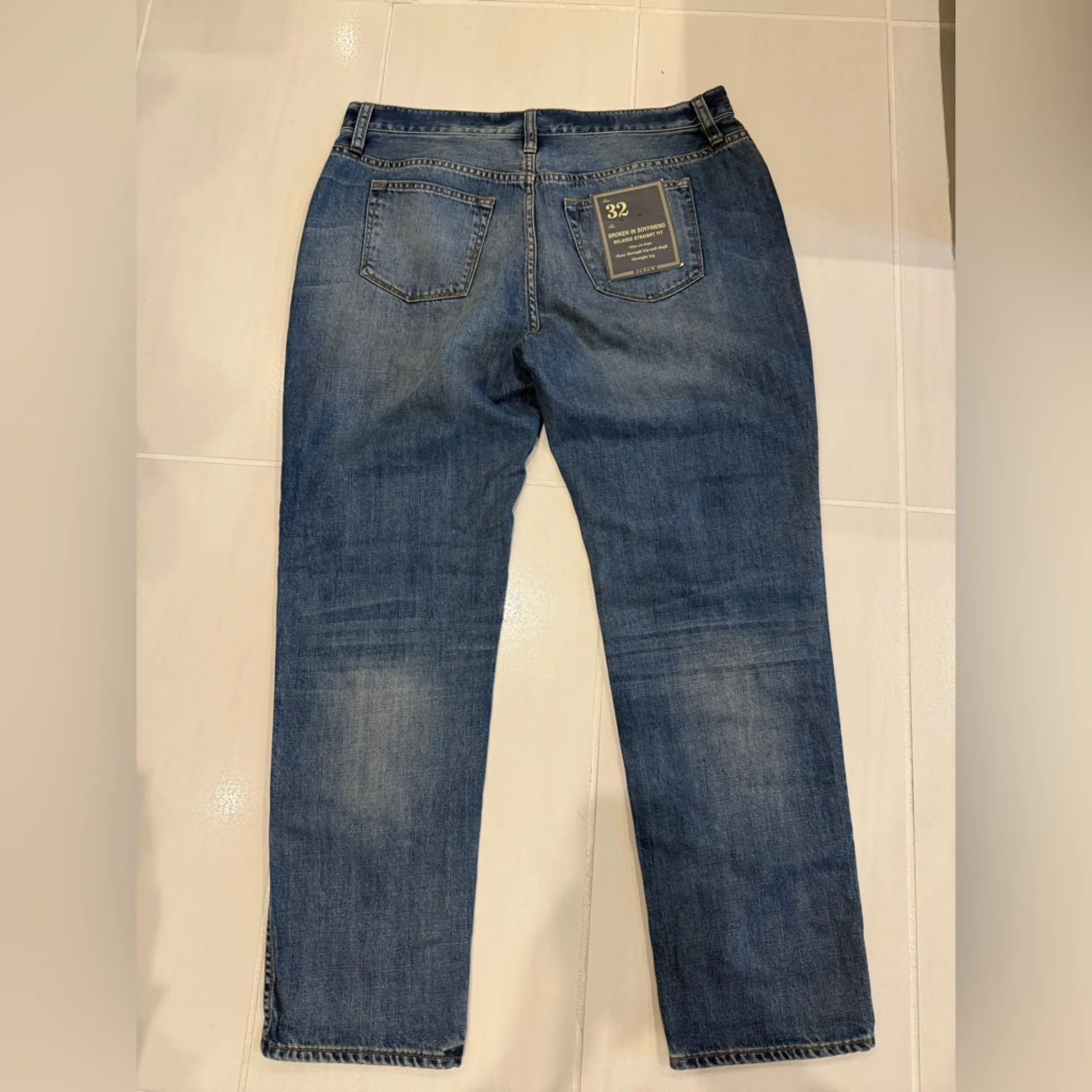 NWT J. Crew Women's Broken In Boyfriend Jean Size 32 Relaxed Straight Fit Blue - Image 2