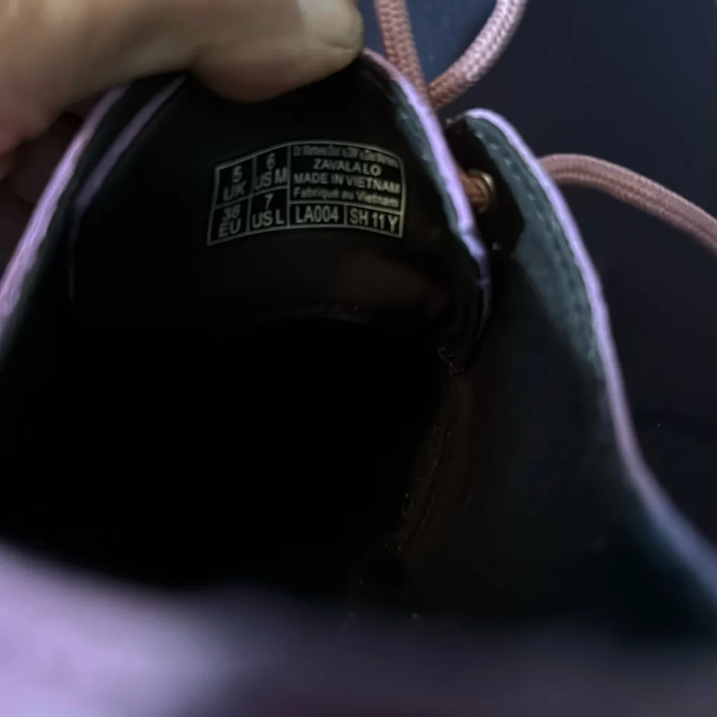 Dr Martens Zavala Lo Oxford Lilac W7 EU 38 MSRP $140 - Image 8