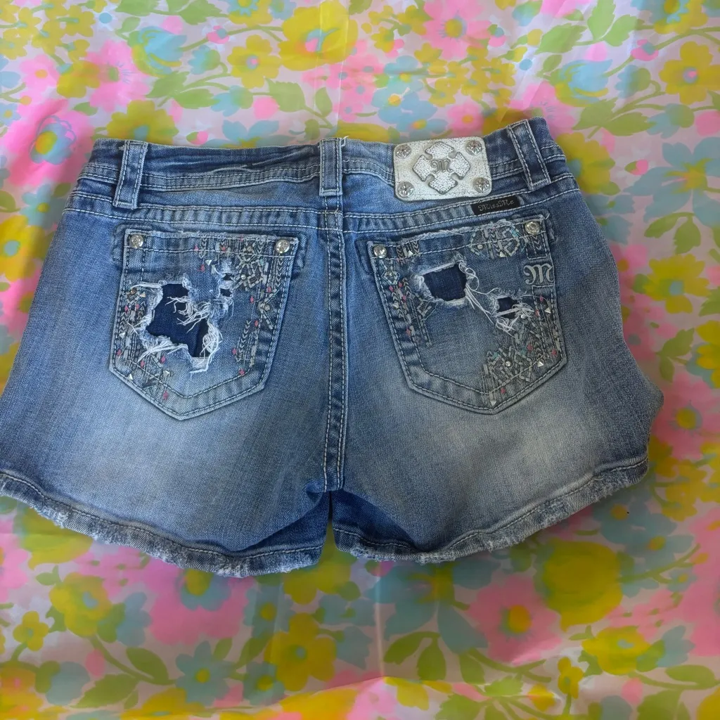 Miss Me Vintage Mid Rise Easy Shorts - Image 6