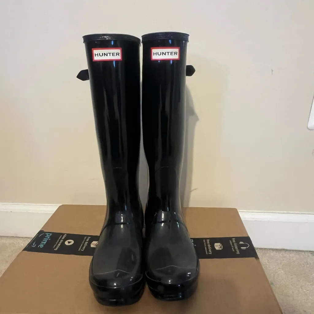 Hunter Black Tall Shiny Rain Boots - Image 2