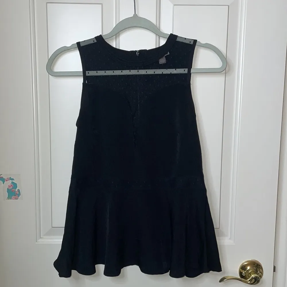 Chelsea 28 black dot illusion peplum top lace XS - Image 7