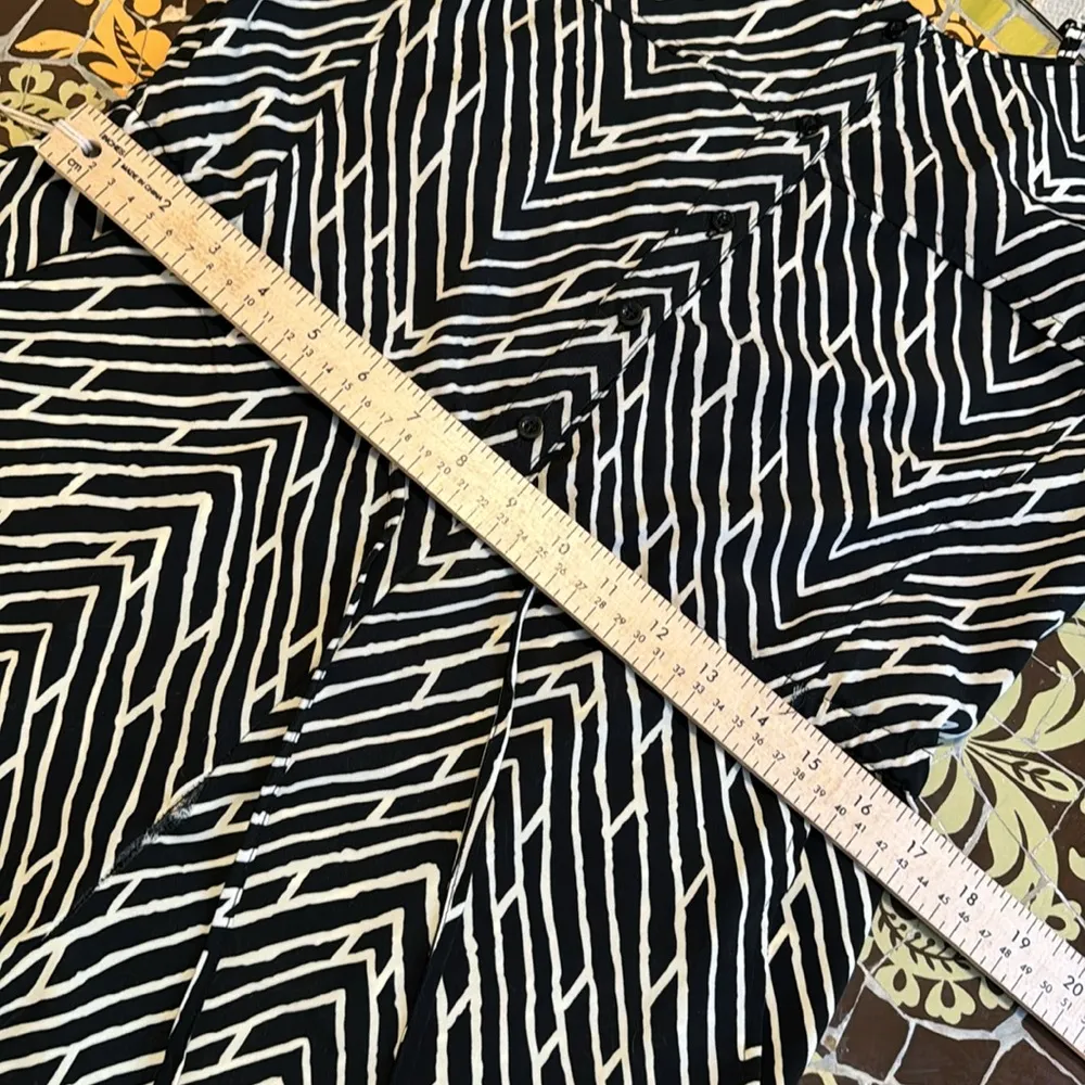 PAPAYA ROMPERS SHORTS Sz: M - Image 5