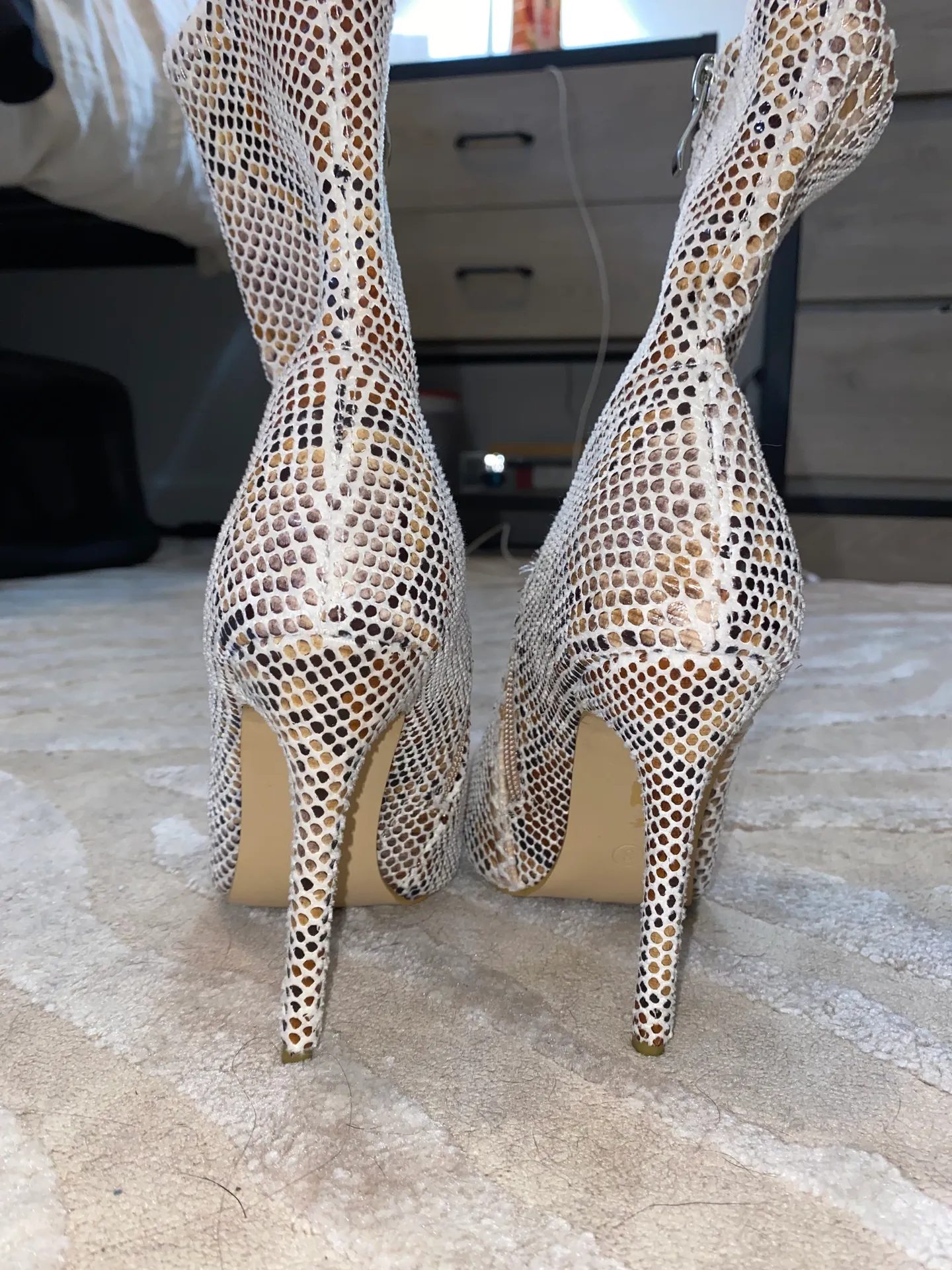 Boutique Snakeskin Booties Tan Size 8 - Image 4