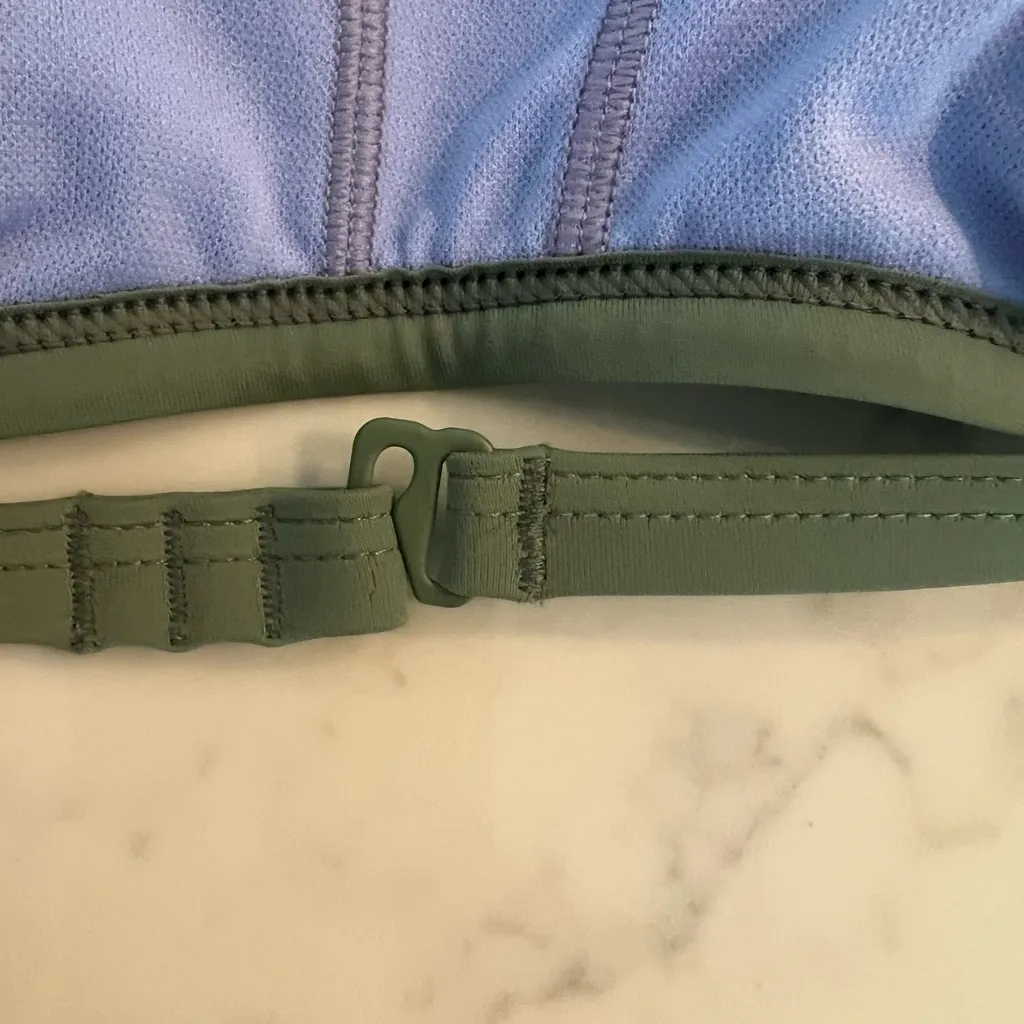 Prana
Women's Lurisia Bathing Suit Army Green Color block  Top Small New - Image 4