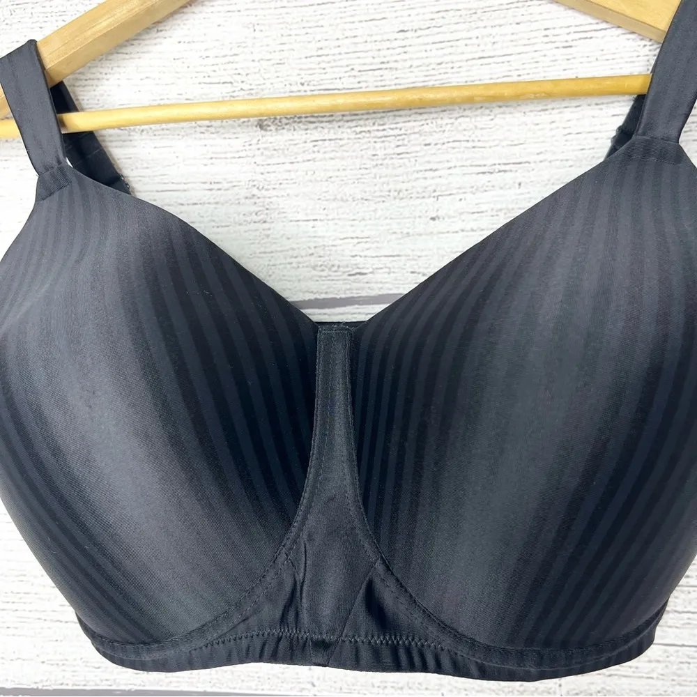Playtex Secrets Perfectly Smooth Wireless Bra Black Size 36DDD - Image 5