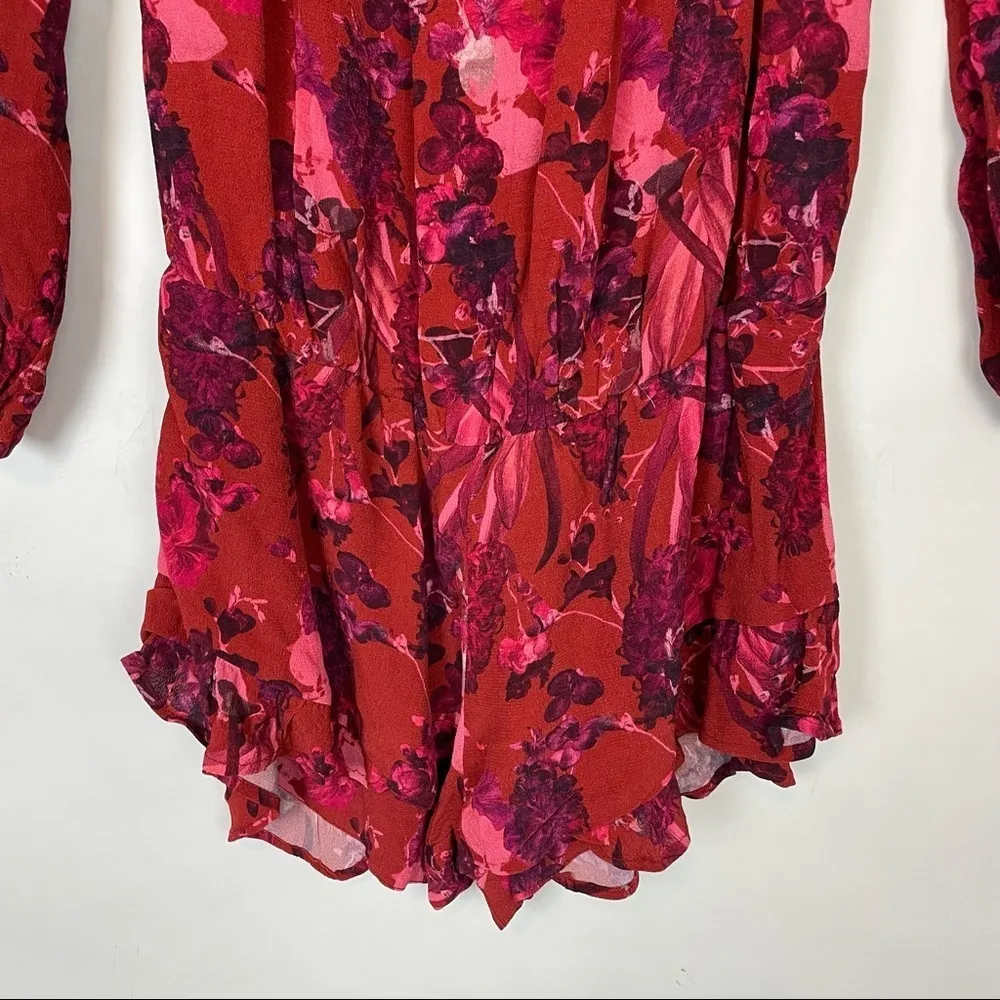 NEW Beach Riot Size small Red Lantern Romper off the shoulder floral Long Sleeve - Image 3