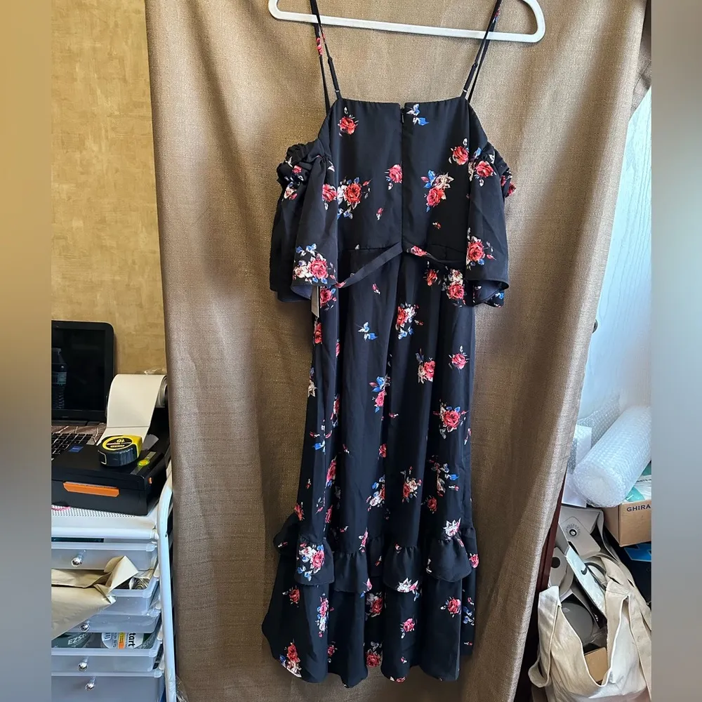NWT Social Graces Floral Off Shoulder Layered Ruffle and Fishtail Dress Size 10 Black - Image 6
