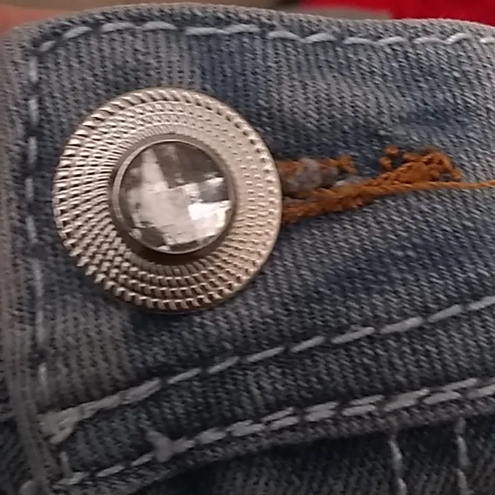 FINAL MARKDOWN Junior bob distressed jeans 13 Size undefined - Image 9