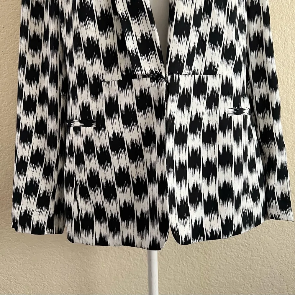 Nine West Women's Black white open blazer Size 14 - Image 6