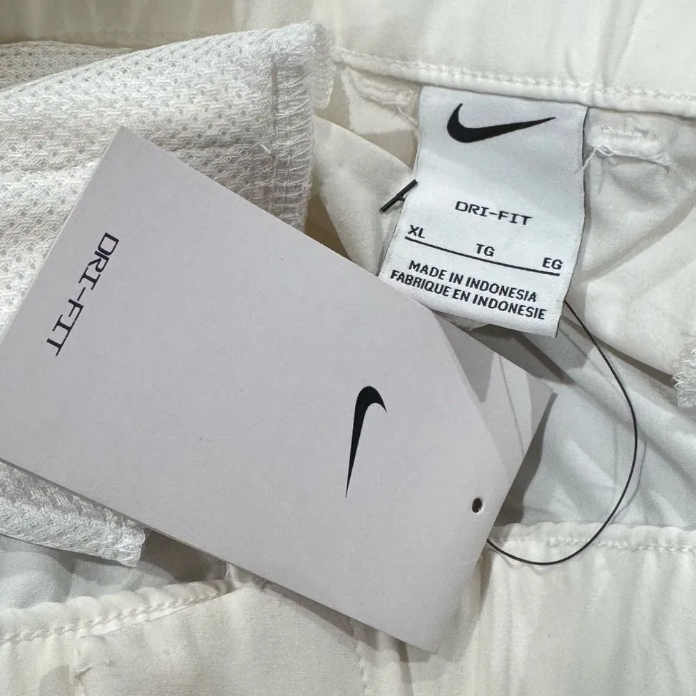 NEW Nike Victory Dri-Fit 5" Golf Shorts White Women’s XL - Image 4