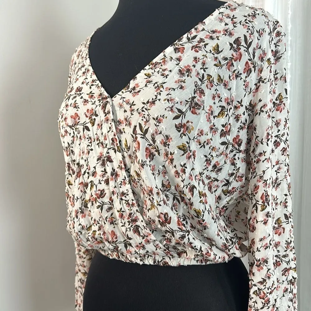 Sadie & Sage Floral Flare Crop Long Bell Sleeve Blouse Tan Size XS - Image 2