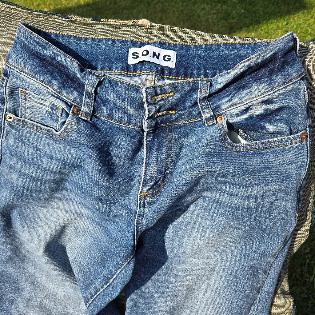 S.O.N.G. Jeans Straight Leg Size 7/28 Blue - Image 2