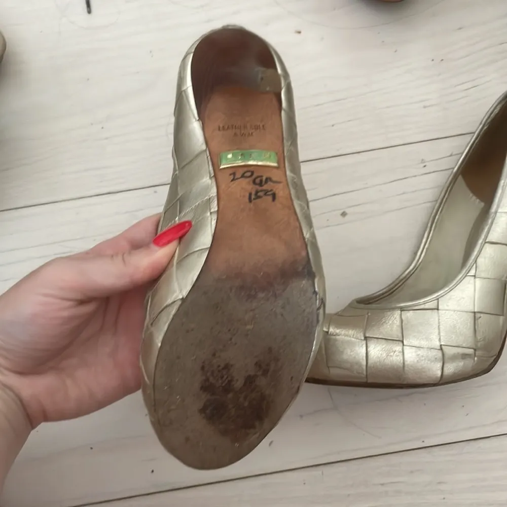 LAMB gold heels - Image 3