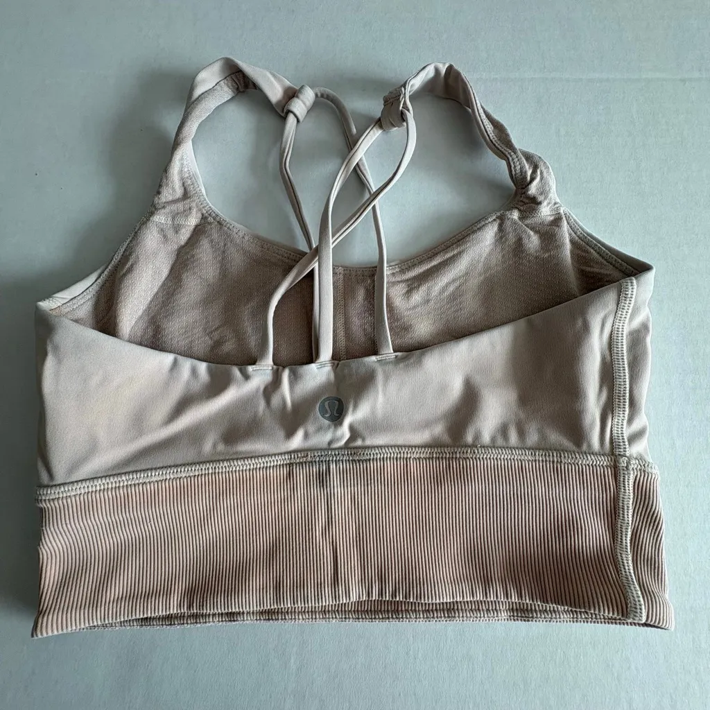 Women's Lululemon Free to be long line Sports Bra Size 4 light pink - Image 4