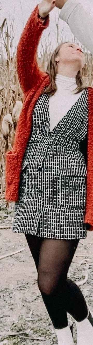 Dress Size M - Image 4