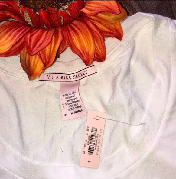 NWT VICTORIA SECRET Angel Tank Top MEDIUM  - Image 8