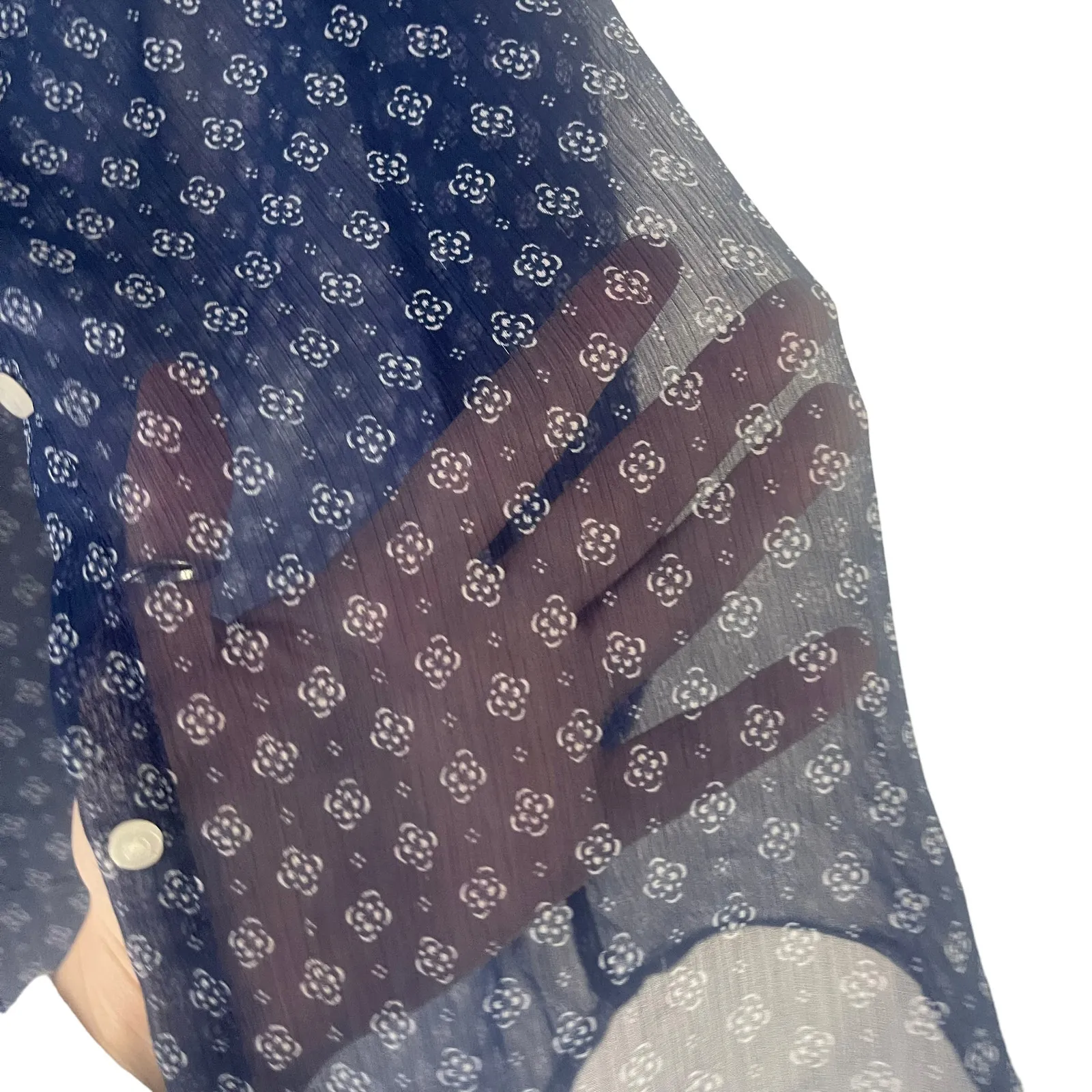 Hollister Women's Size Small Printed Collared Blue Sheer‎ Button Up Top Preppy - Image 4