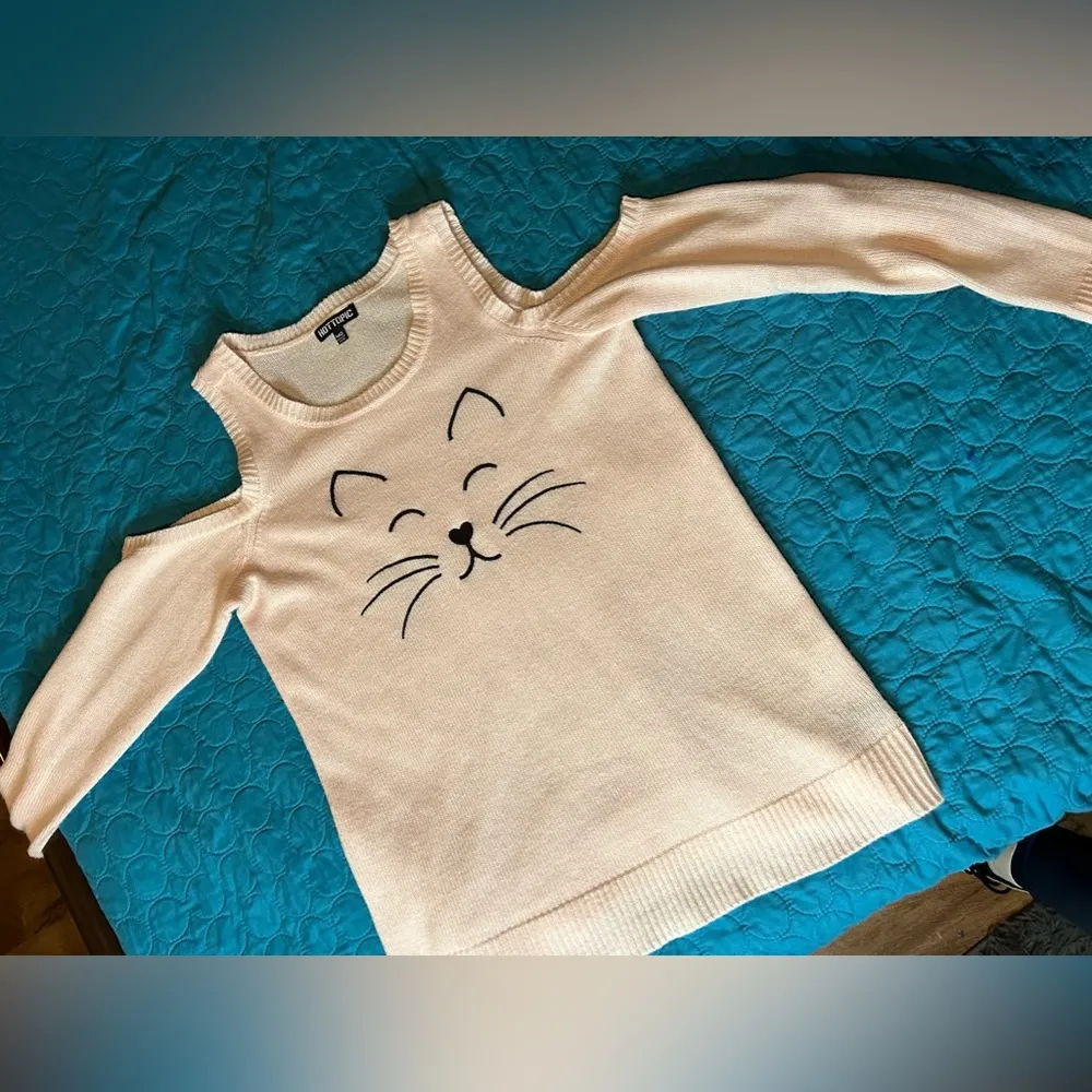 Hot Topic Kitty Sweater Medium With Shoulder Cut Outs - Image 7
