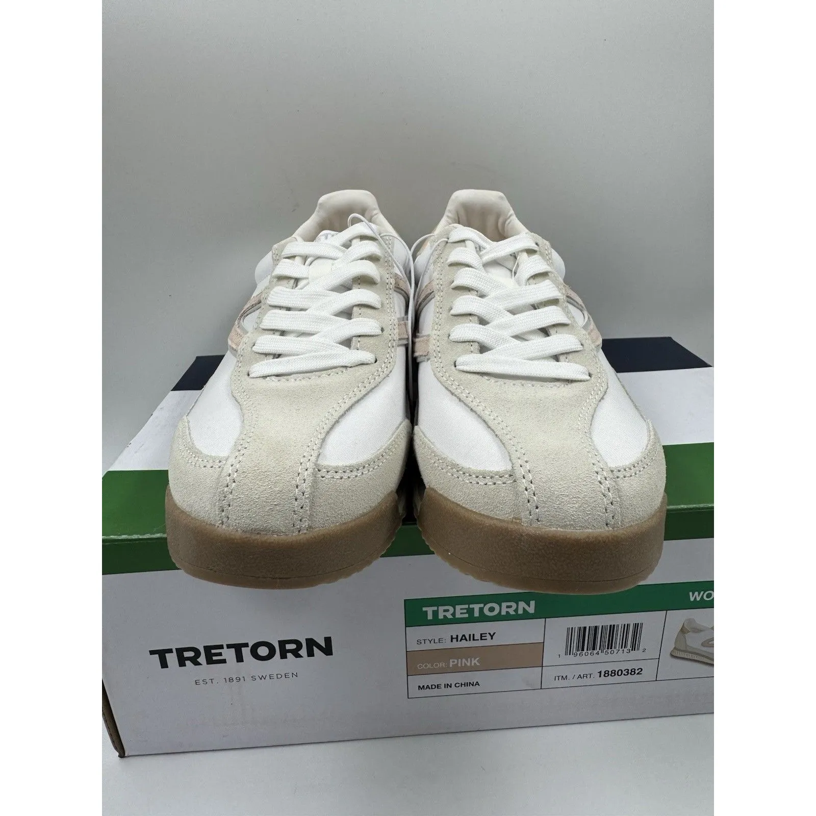 Tretorn Women’s Shoes Size 7.5 Hailey White/Pink Suede Sneakers New - Image 2