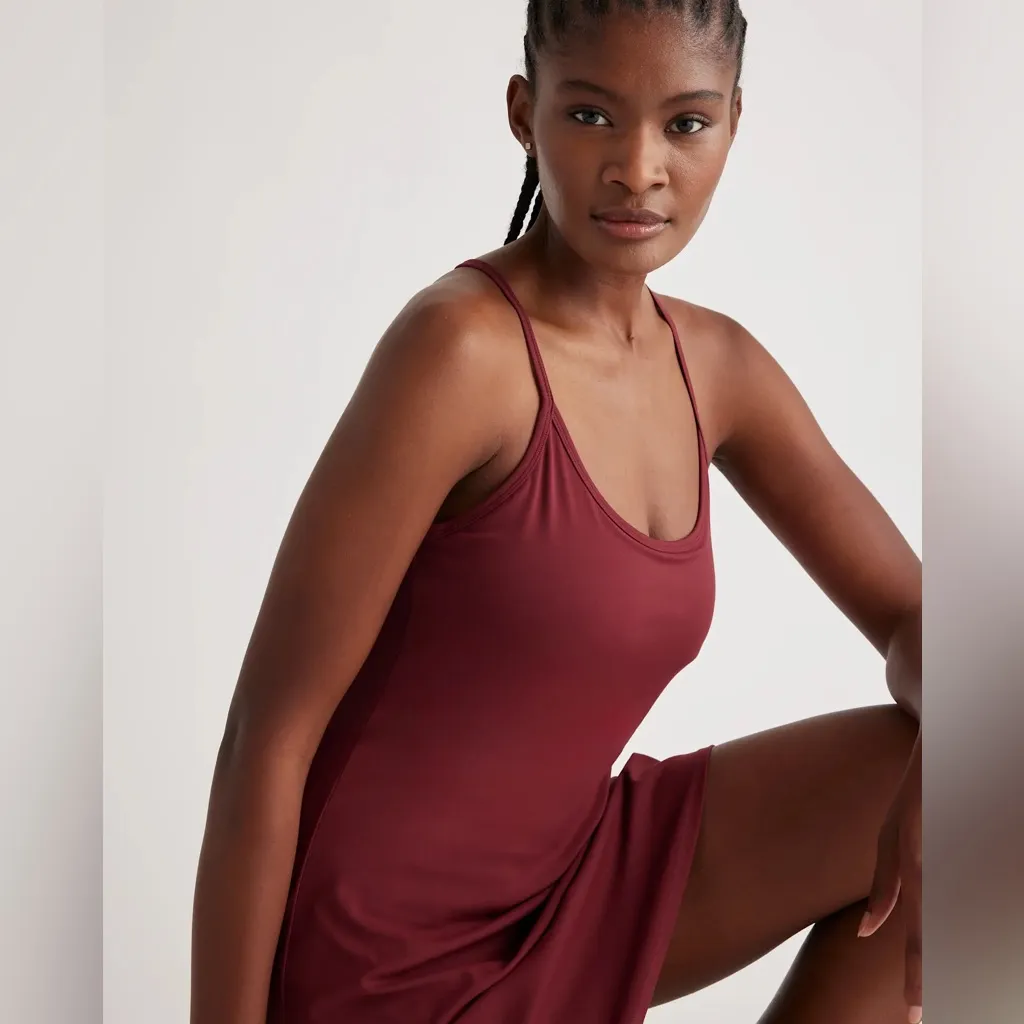 NWT Quince Ultra-Form Active Dress Merlot Red Sz XS - Image 4