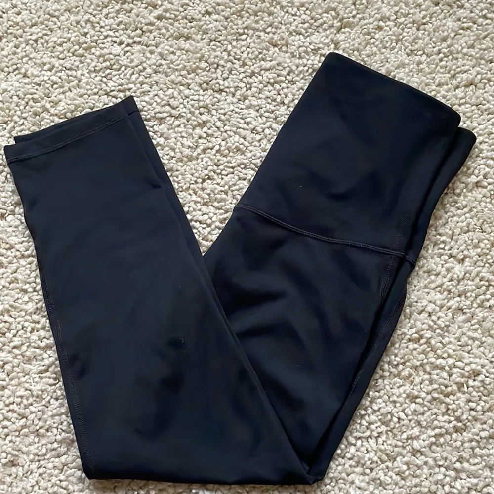 GapFit Maternity blackout technology leggings - Image 3