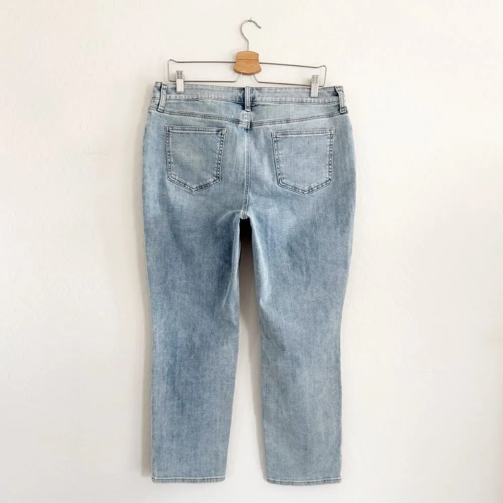 Chicos So Slimming Girlfriend Slim Leg Crop Jeans Light Wash Size 2 (L/12) - Image 4