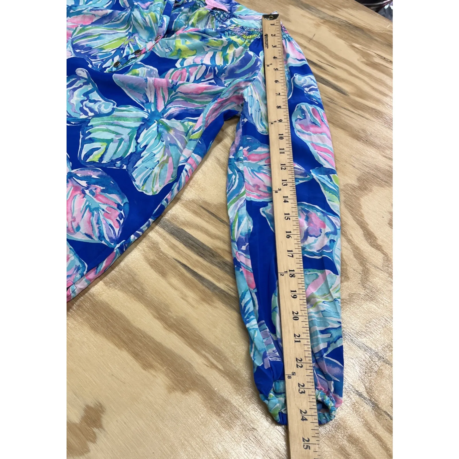 Lilly Pulitzer Elsa Silk Blouse Casa Del Sol Smocked Henley Sz XXS Colorful - Image 14