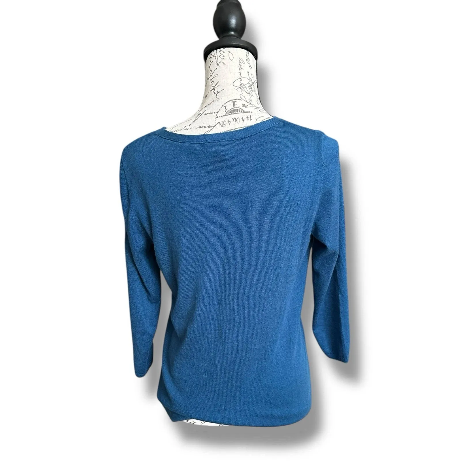 Chico’s Blue V-neck 3/4 Sleeve Touch Of Cashmere Sweater Size 2 Large NWOT - Image 3
