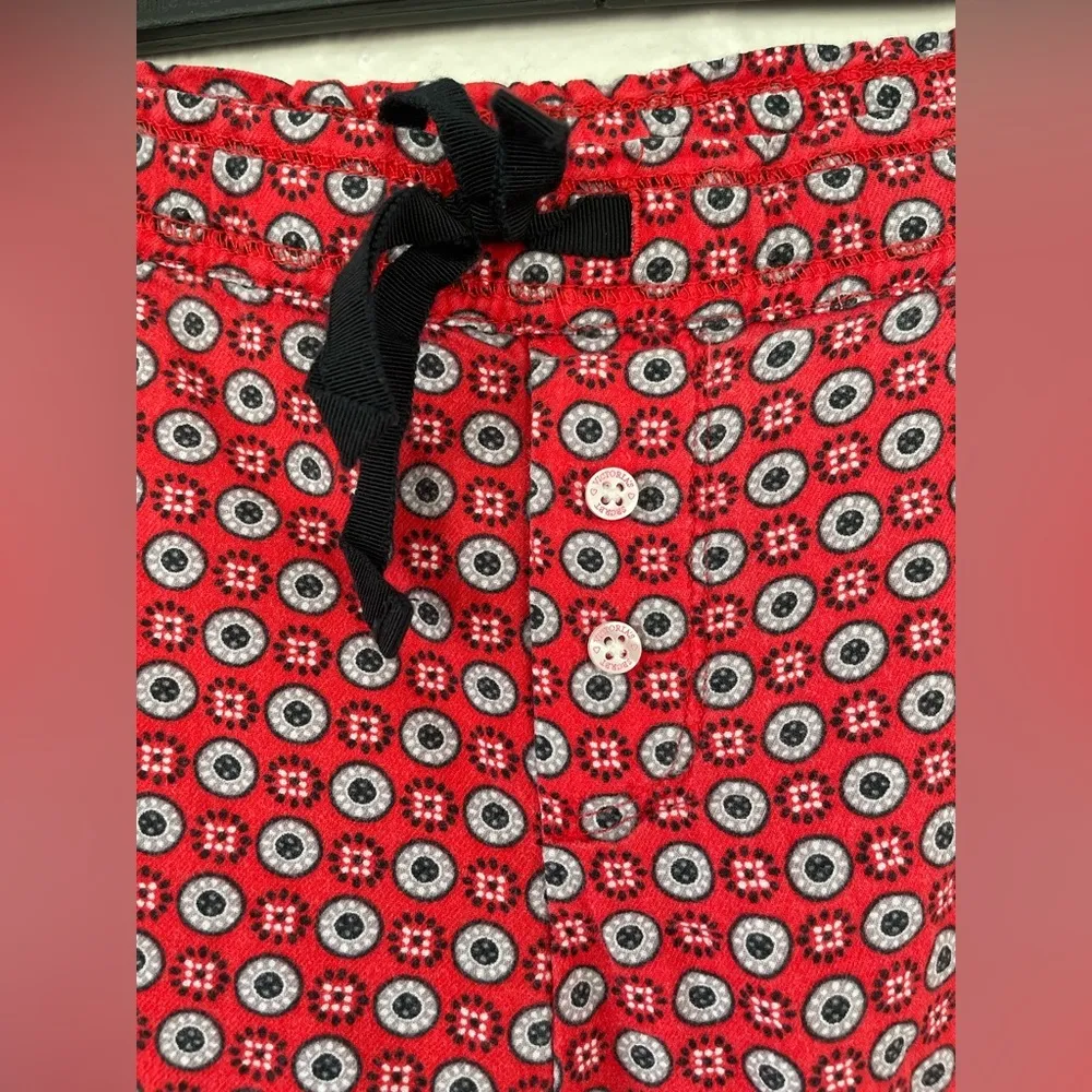 Victoria's Secret, 100% cotton Red Pajama Pants W/ Ribbon Bows Hankie Pattern; L - Image 3