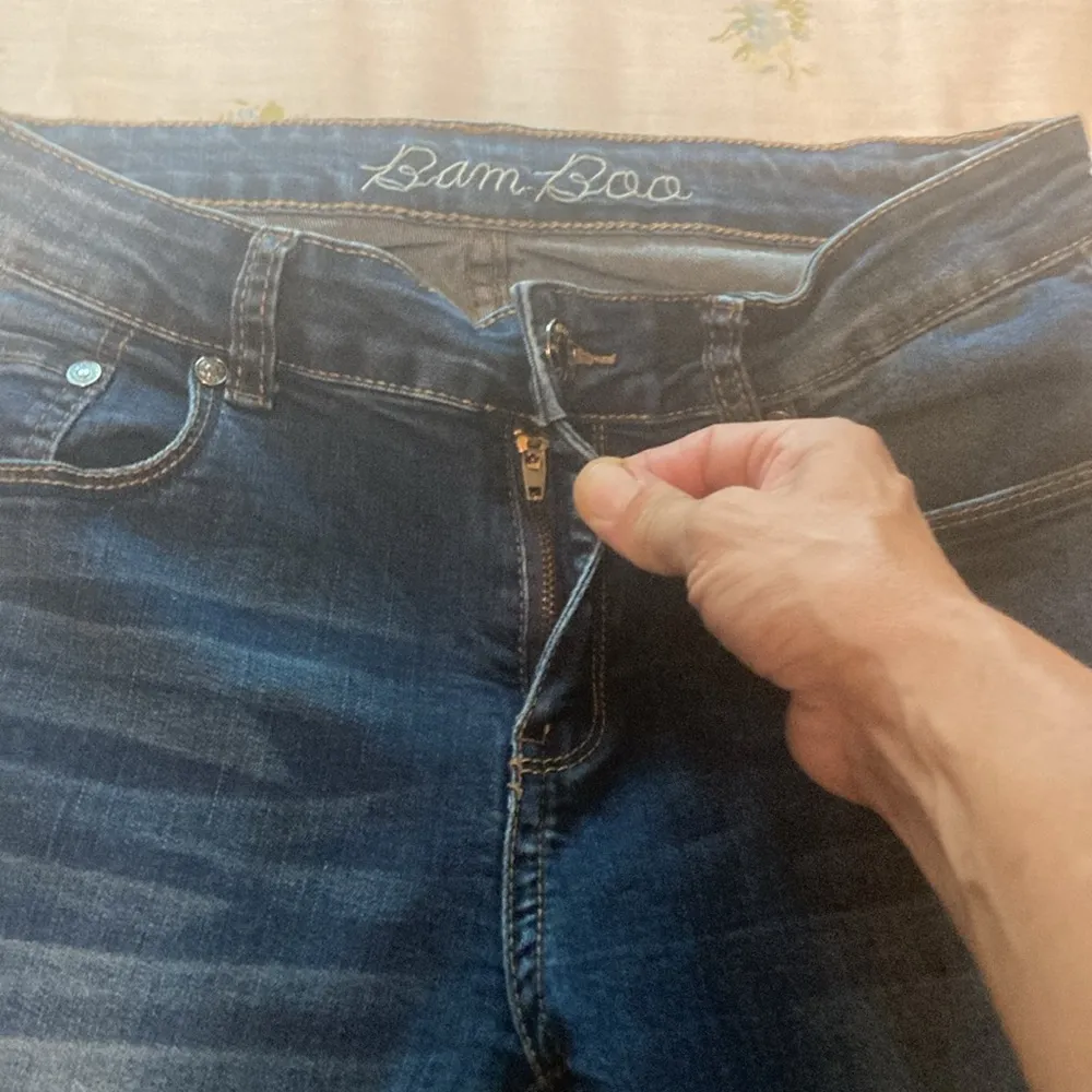 Bamboo stretch skinny jeans - Image 17