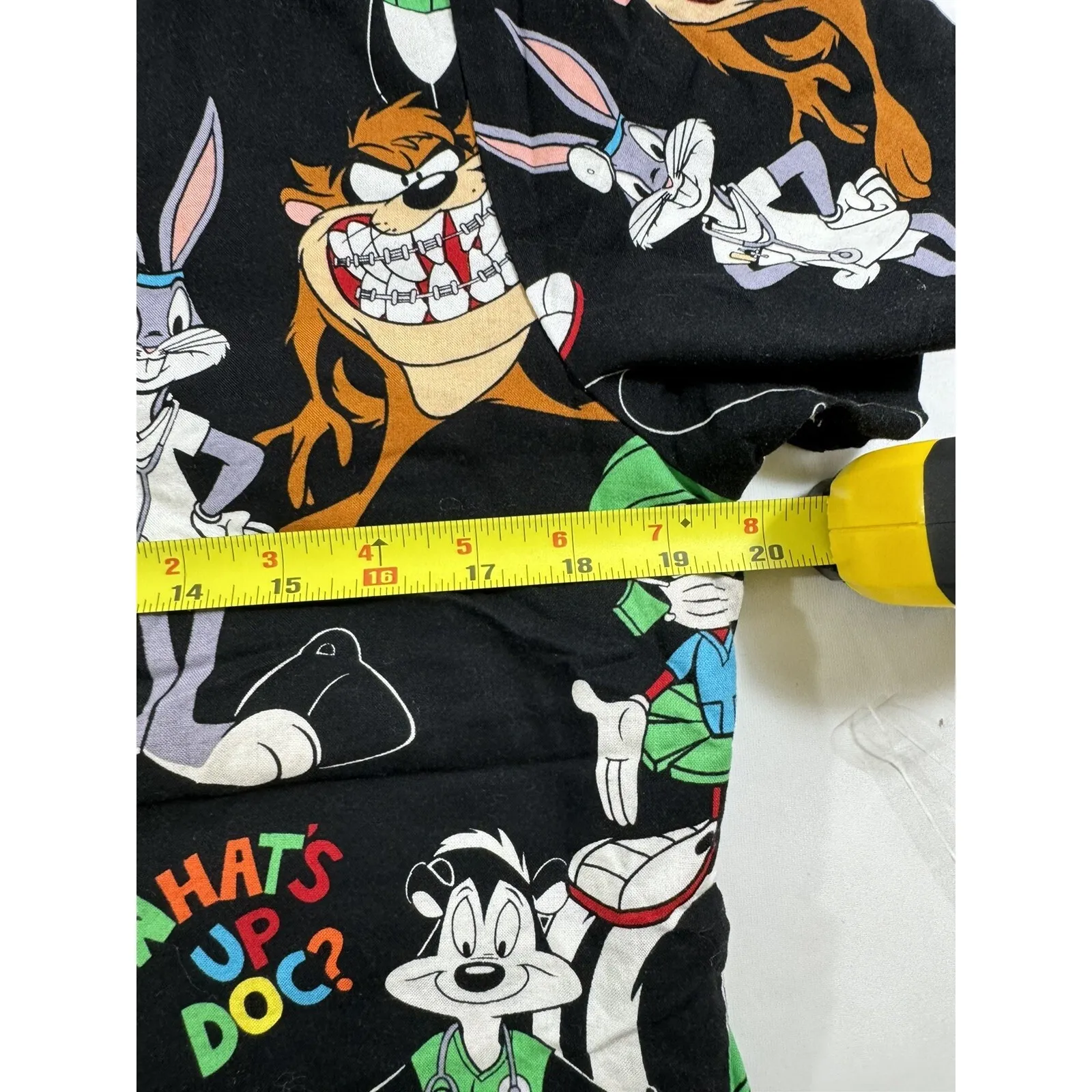 Looney Tunes Scrub Top What's Up Doc? Taz Marvin Tweety Pepe Bugs‎ Womens Sz S - Image 8