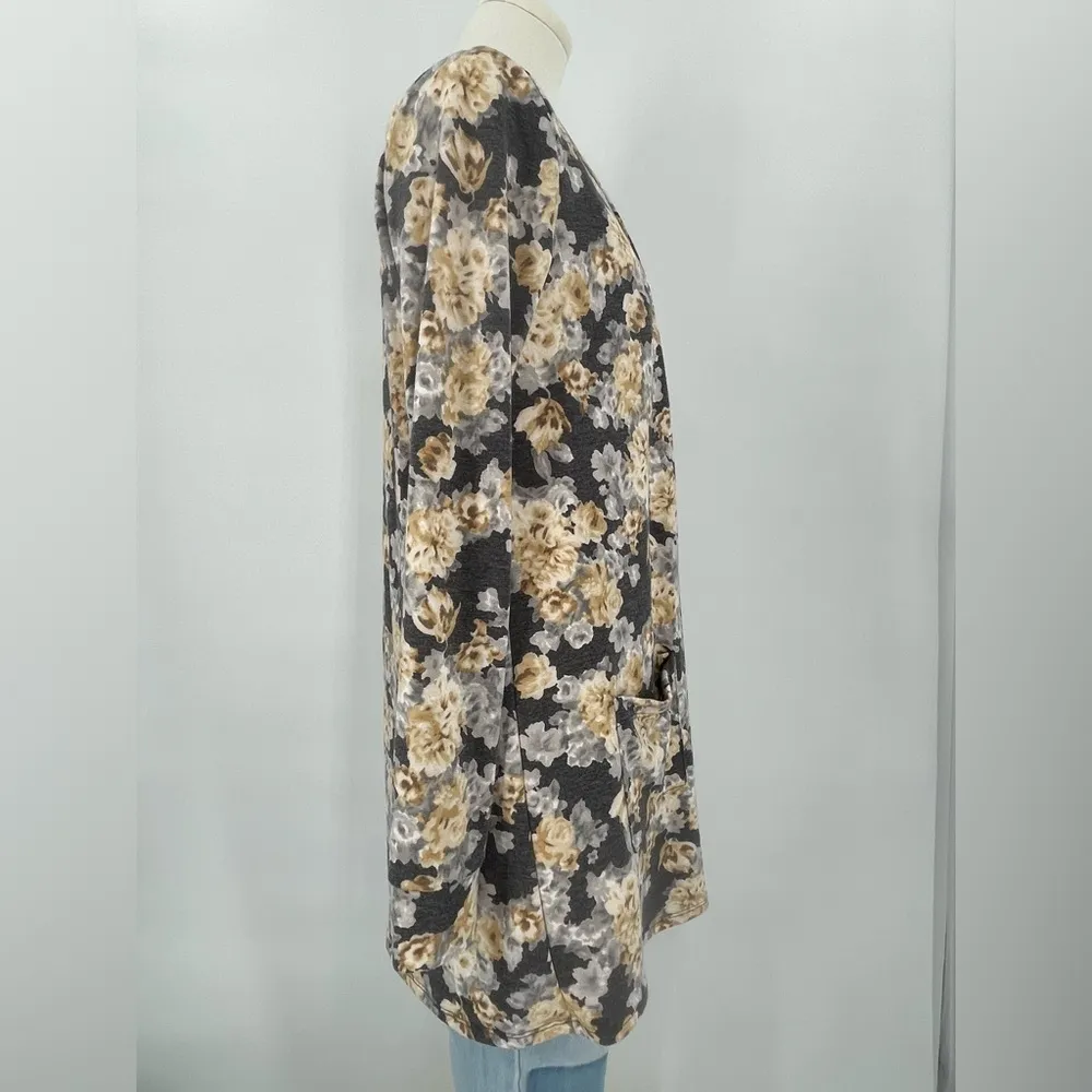 Agnes & Dora Silver Grey Yellow Floral Essential Cardigan, Size Small - Image 4
