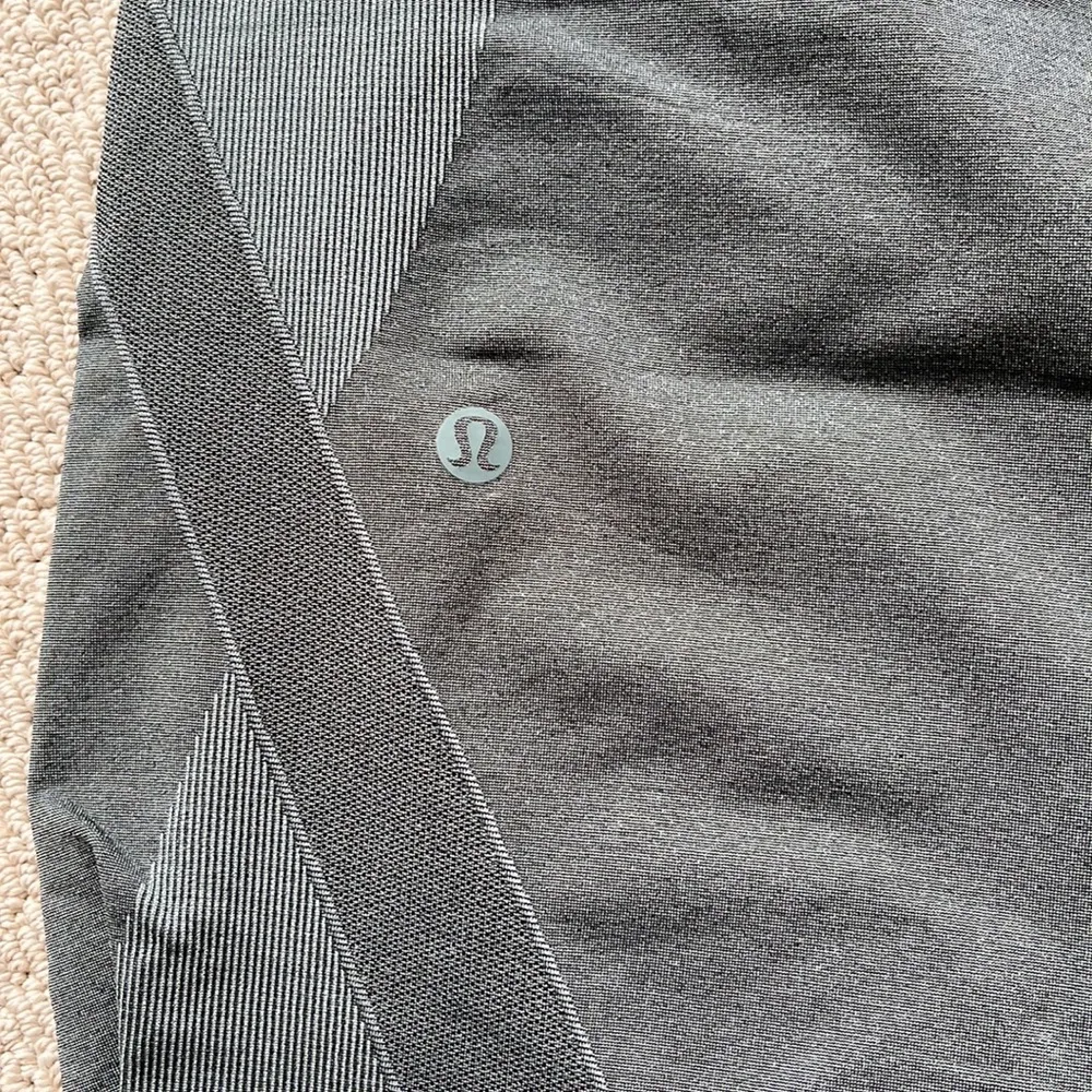 Lululemon Lab Seamless Super High-Rise Training Crop - Image 3