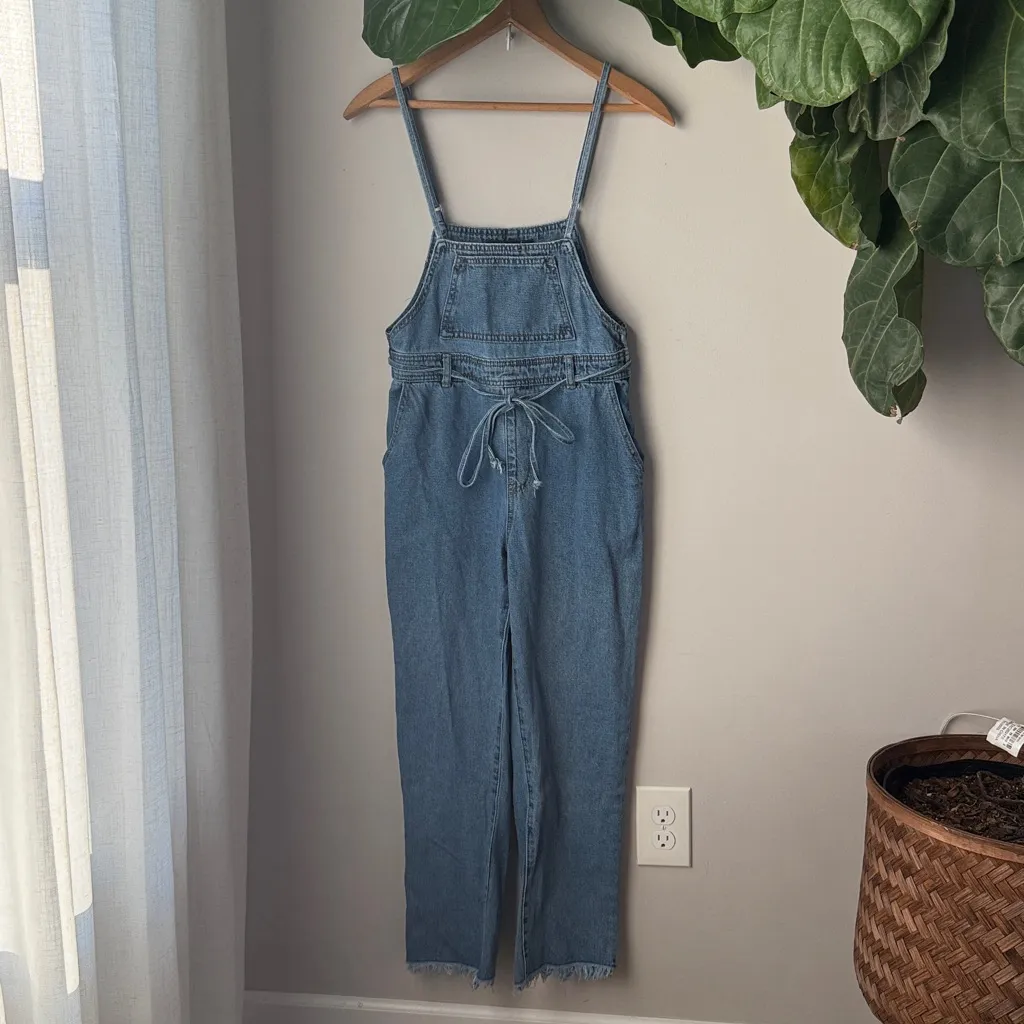 Forever 21 Ankle Length Raw Hem Square Neckline Drawstring Waist Denim Overalls - Image 3