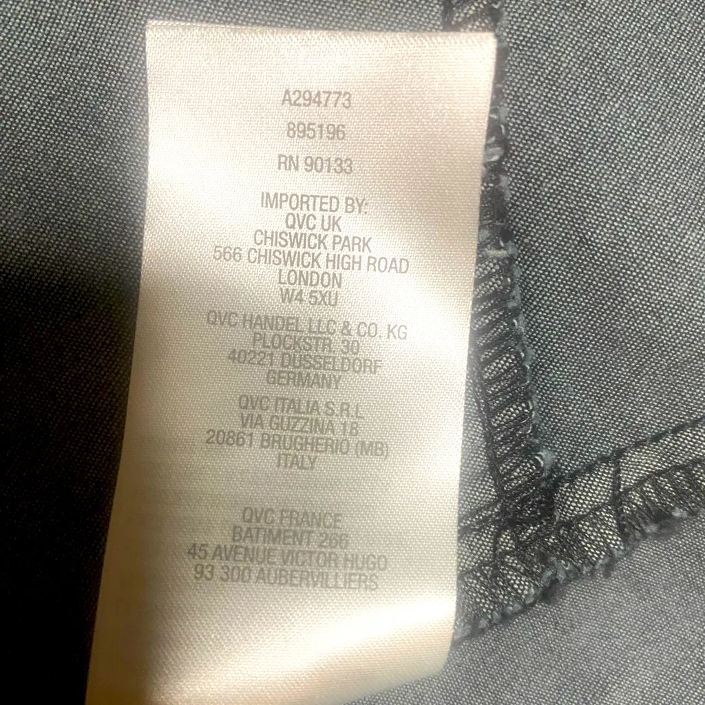 NWT Quacker Factory By Jeanne Bice
Halloween Witch Hat button down Blouse 2X Black - Image 7