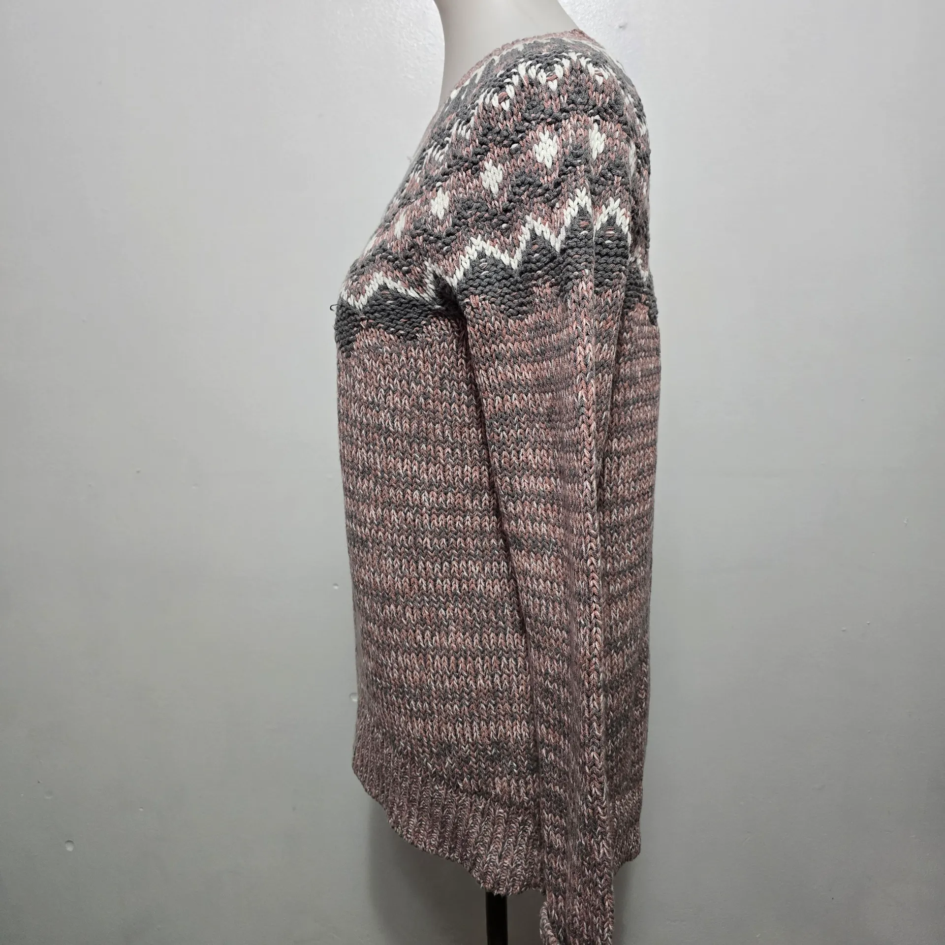 G.H. Bass Pink Gray Fair Isle Crew Sweater Medium Scandi Cabin Preppy - Image 3