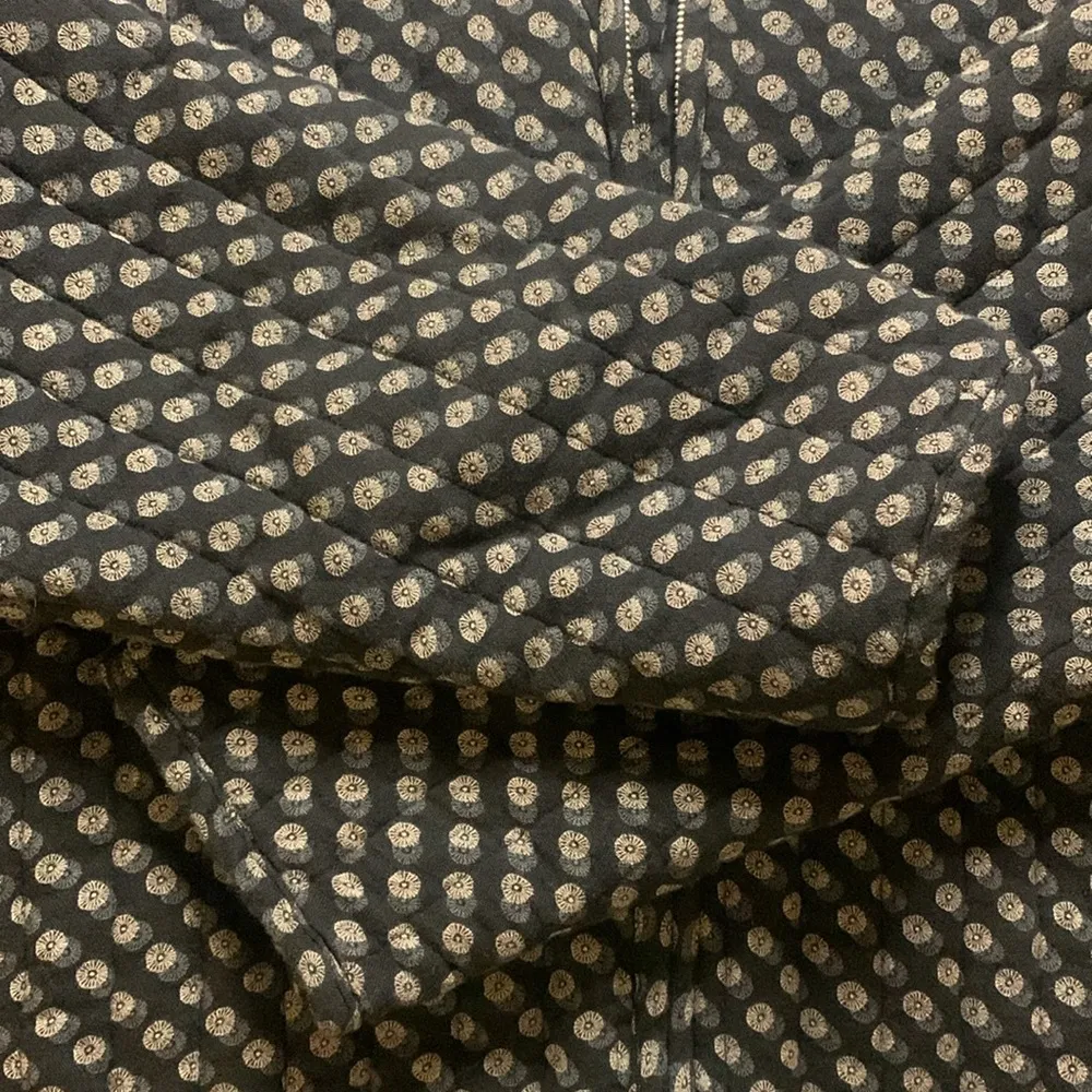 Old Navy  Quilted Bomber Full Zip Jacket Size Medium - Image 8