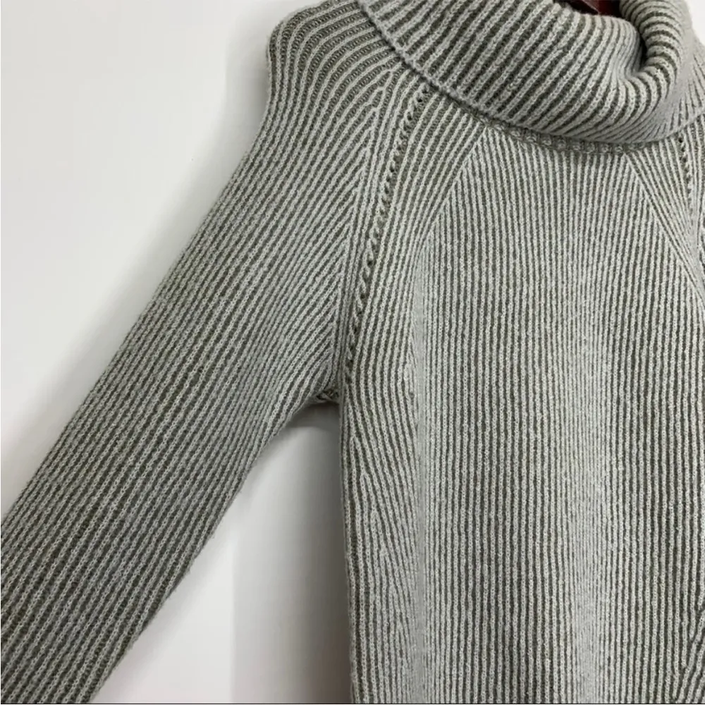 Grey Combo Oversized Cowl Neck Fuzzy Soft Ribbed Tunic Sweater Size M - Image 4