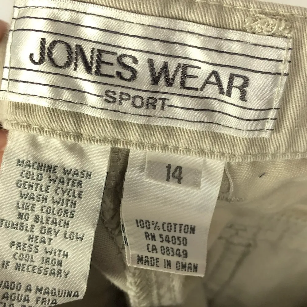 Jones New York Sport Vintage Khaki High Rise Utility Safari Shorts 14 - Image 4