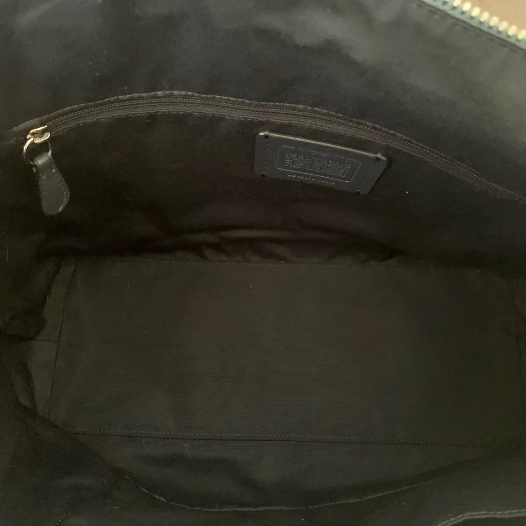 Coach  Gallery Tote Bag and Wallet Set - Image 9