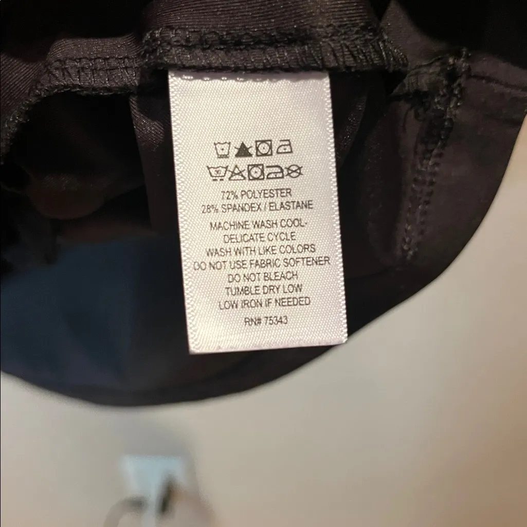 Tommy Bahama Golf Women’s Black Sport Dress Size XL - Image 7