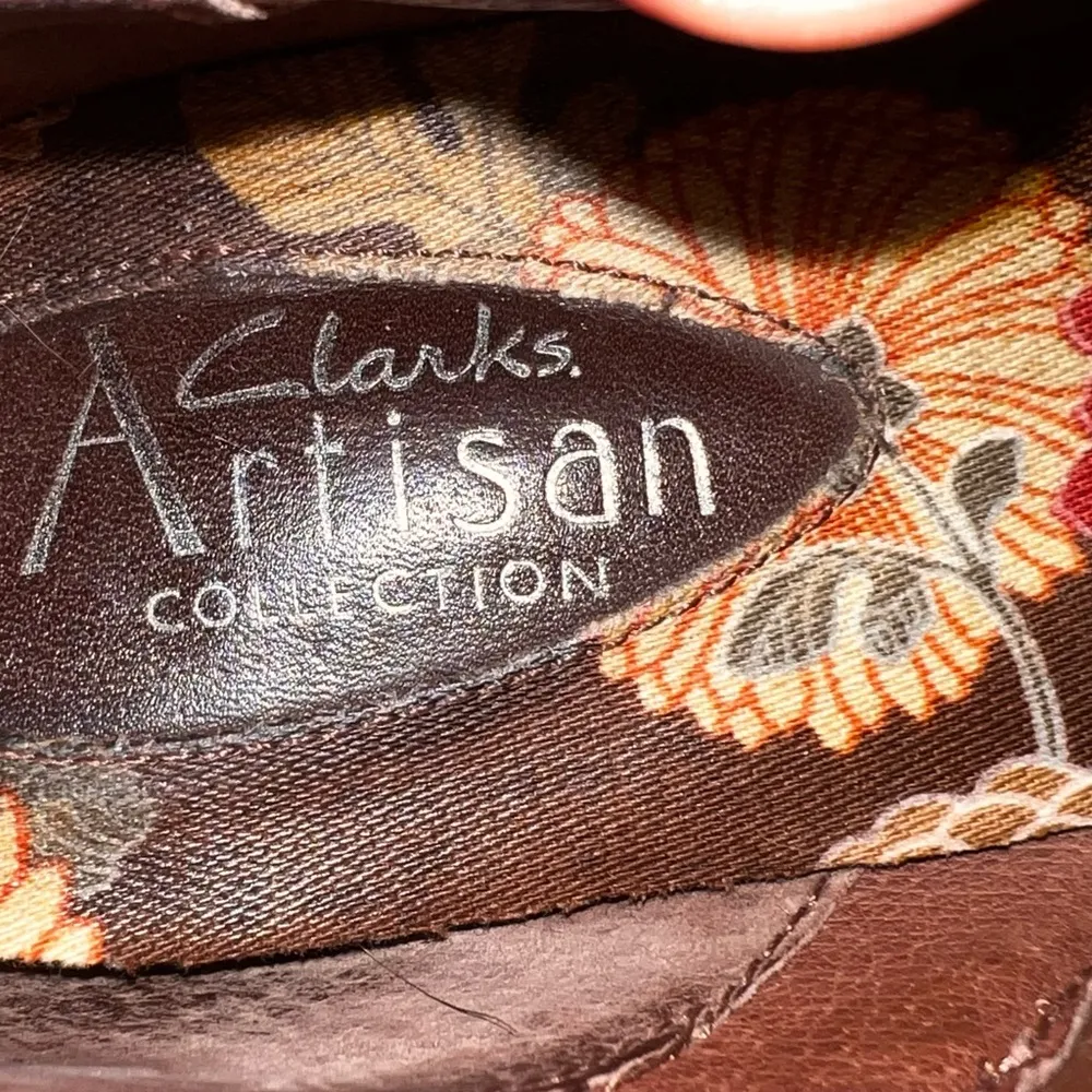 Clarks Artisan Women’s S 7.5 Ankle Boots Size Zip Brown Leather Heel Strap Shoes - Image 7