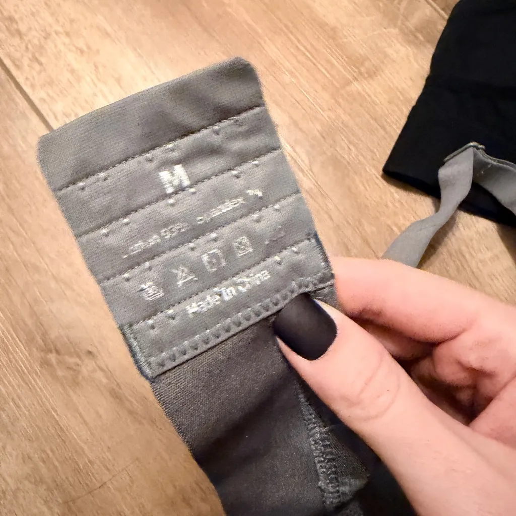 Pumping Bra Black and Gray Women's Bra x2 size medium breastfeeding top - Image 5