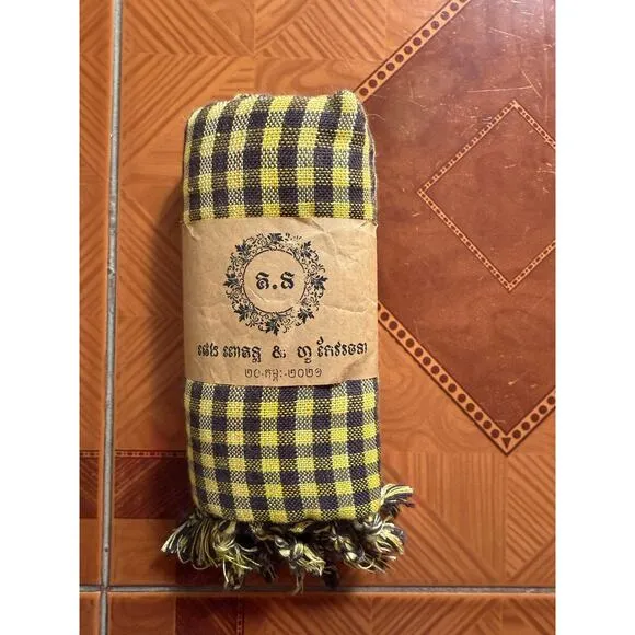 4pcs‎ Artisan Womens Scarf Beautifully Handmade in Cambodia - Image 3