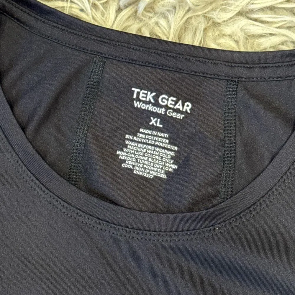 Tek Gear black tank top size XL - Image 2