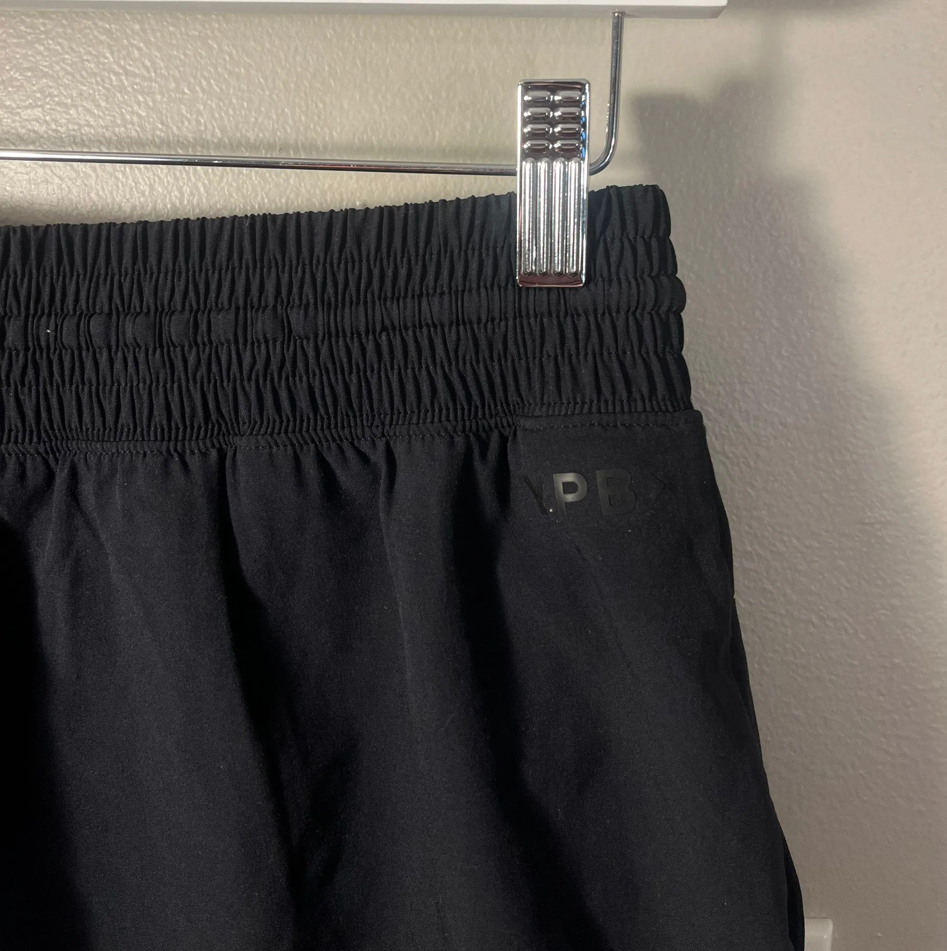 Abercrombie & Fitch Abercrombie YPB motionTEK High Rise Lined Athletic Shorts   - Image 3