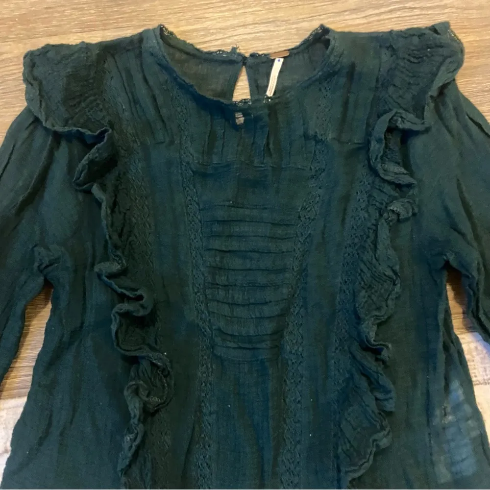 Free People Green Ruffled Flutter Sleeve Blouse with Bib Collar - Image 3